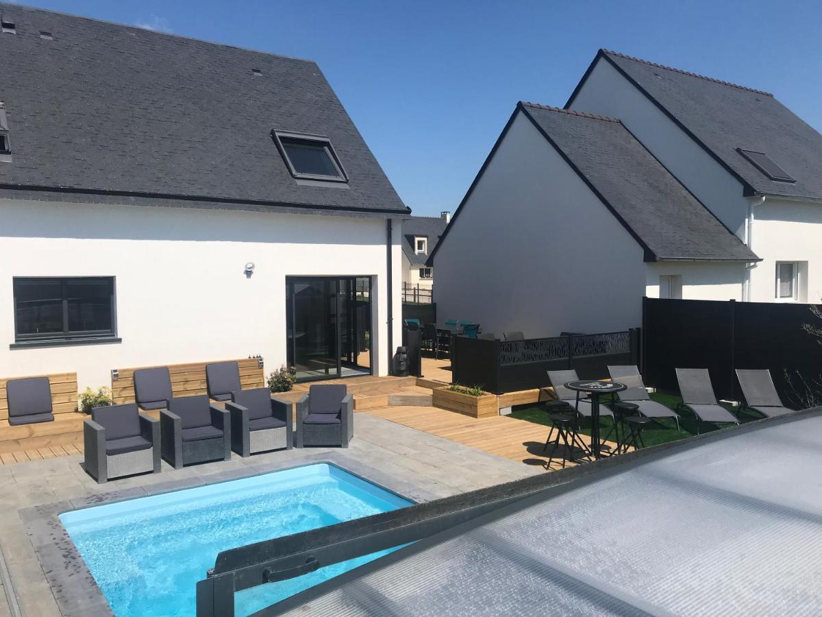 Maison 10 Pers En Bord De Mer Avec Piscine Chauffee Toute L'Annee, Spa Et Hamman Surzur Bagian luar foto